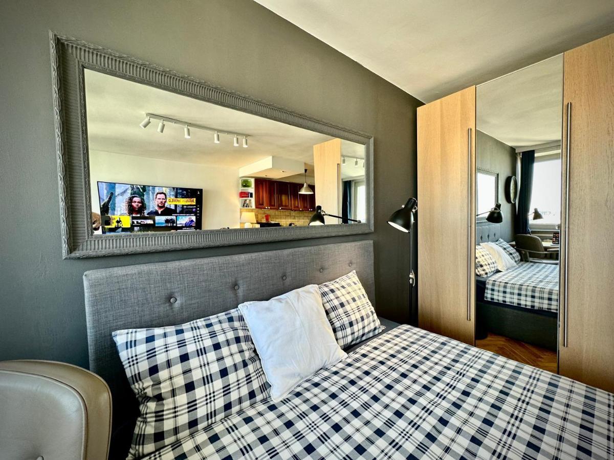 Super Apartament White Warszawa 2X Metro Scisle Centrum Wifi 300 Mbs New Εξωτερικό φωτογραφία