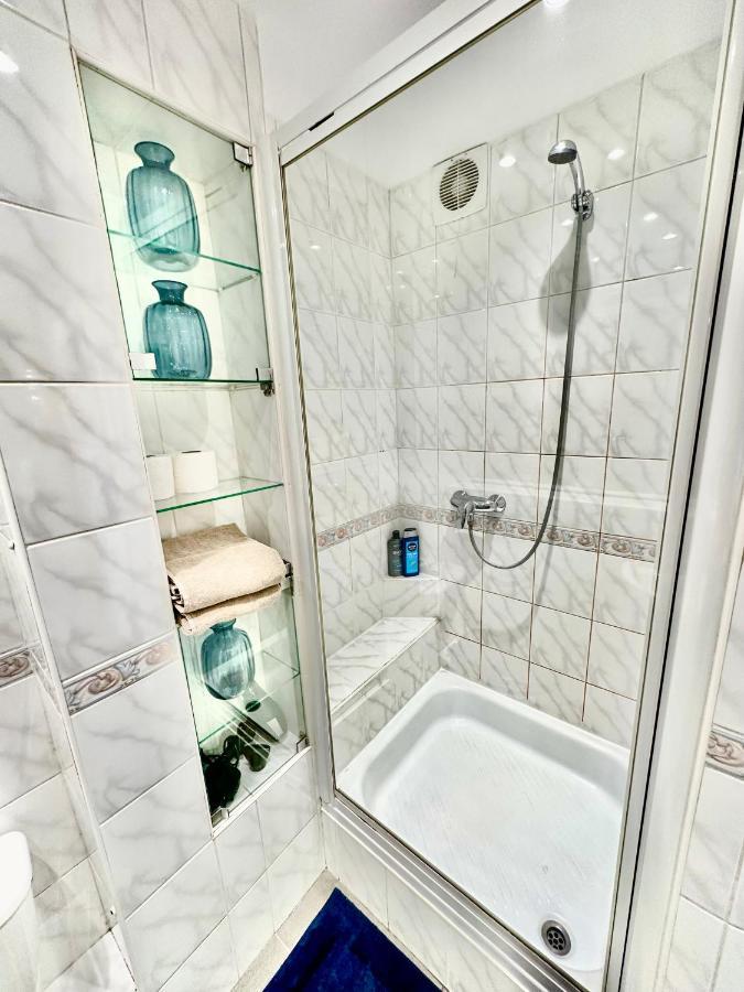 Super Apartament White Warszawa 2X Metro Scisle Centrum Wifi 300 Mbs New Εξωτερικό φωτογραφία